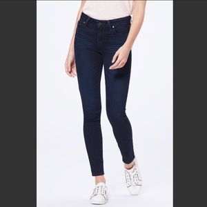 NWT PAIGE Skyline Skinny Crop